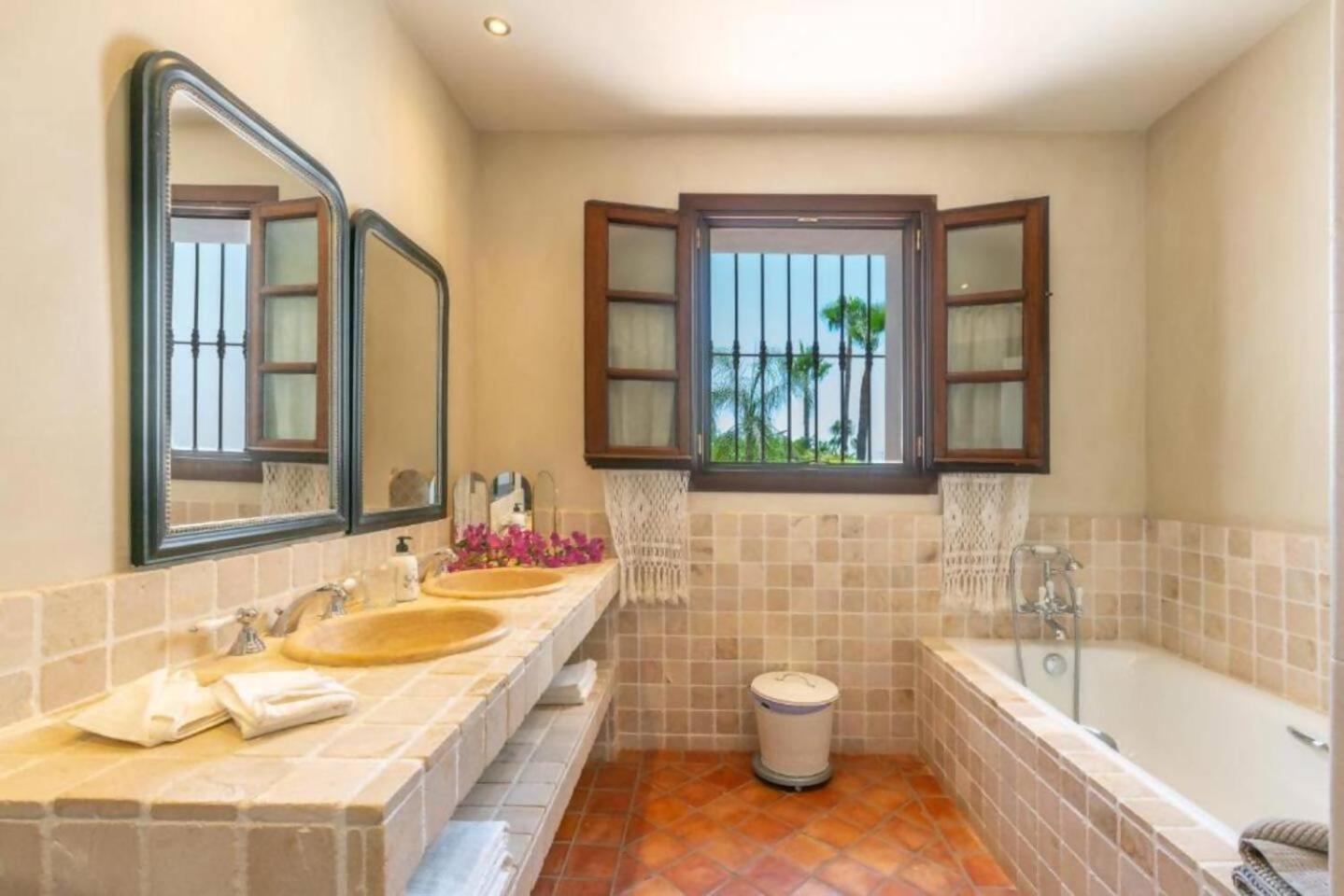 Villa Casa Sol Encantadora Villa Con Piscina 马尔韦利亚 外观 照片